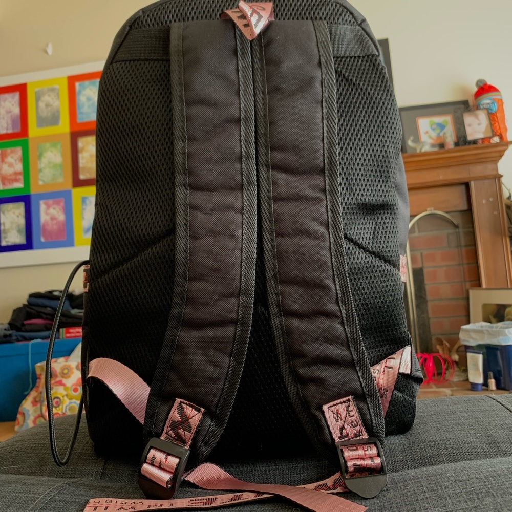 Among-Us Black Unisex Backpack - Picture 10 of 11